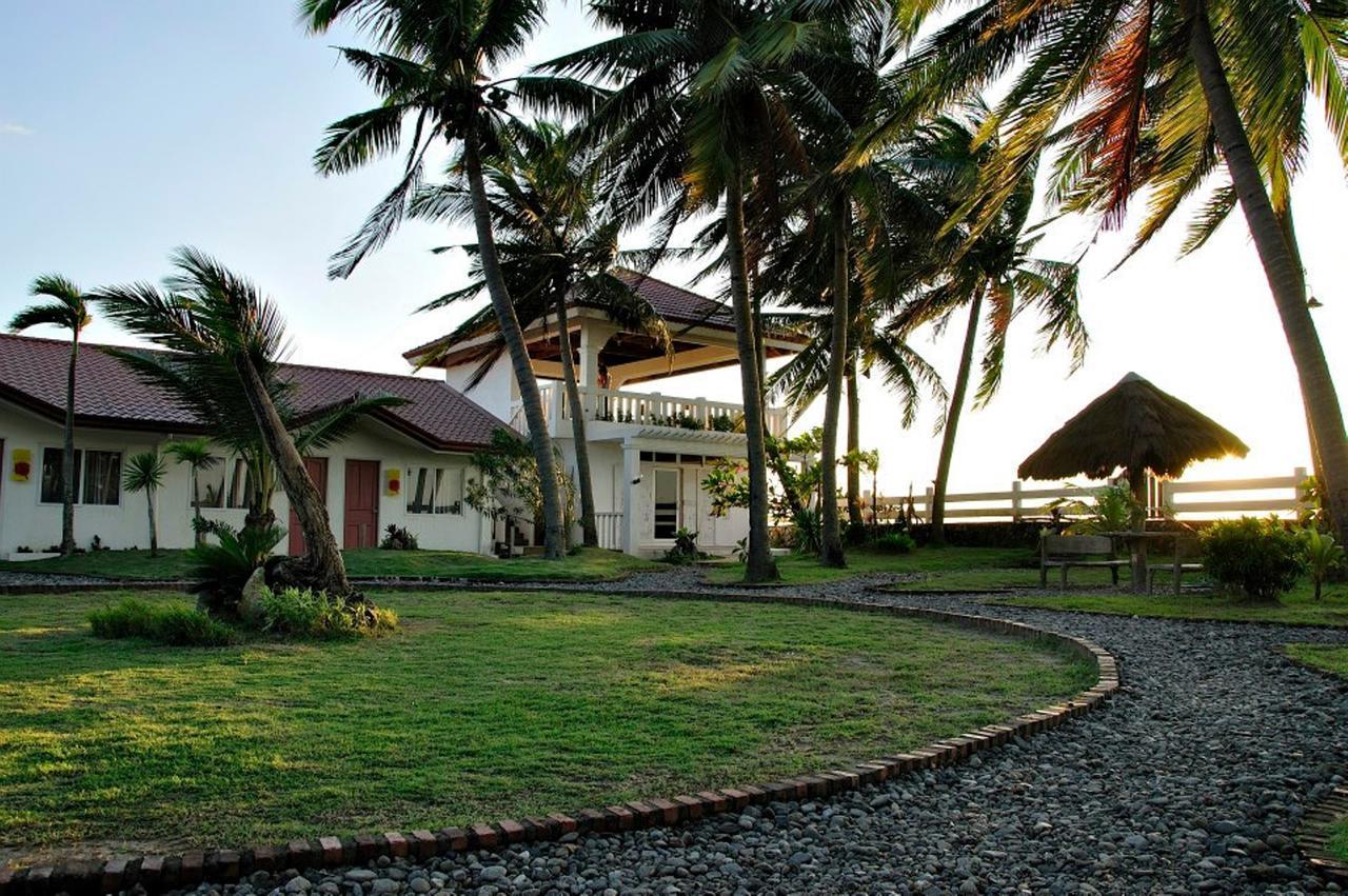 Happy Ripples Beach Resort Mabilao Exterior foto